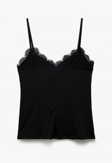 Топ на бретельках