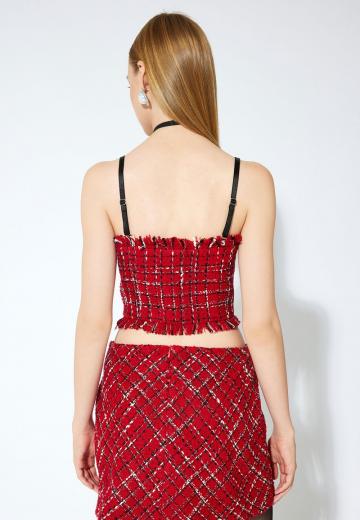 Топ на бретельках