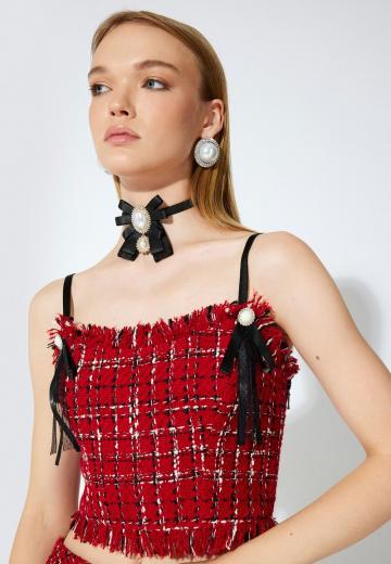 Топ на бретельках