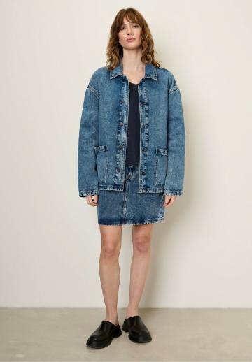 Джинсовая куртка