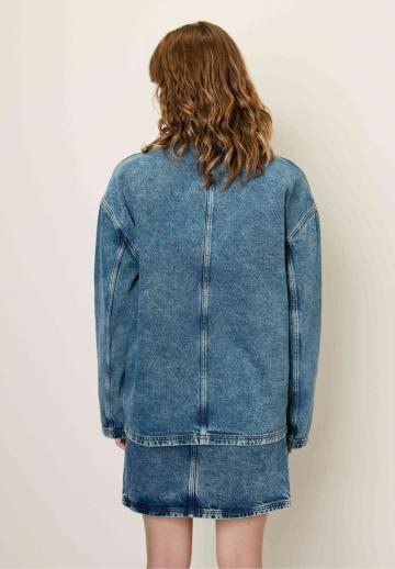 Джинсовая куртка