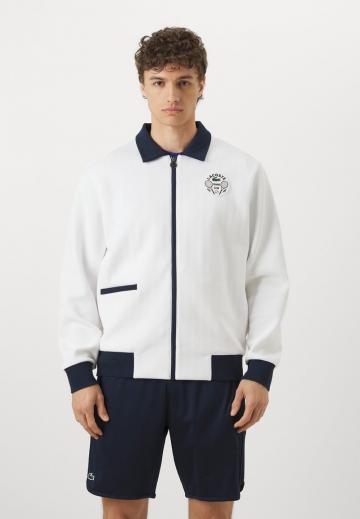 Спортивная куртка