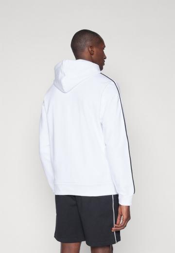 Спортивная кофта