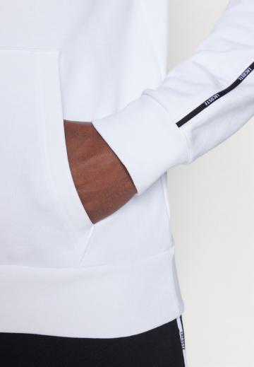 Спортивная кофта