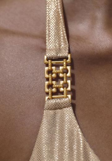 Треугольное бикини