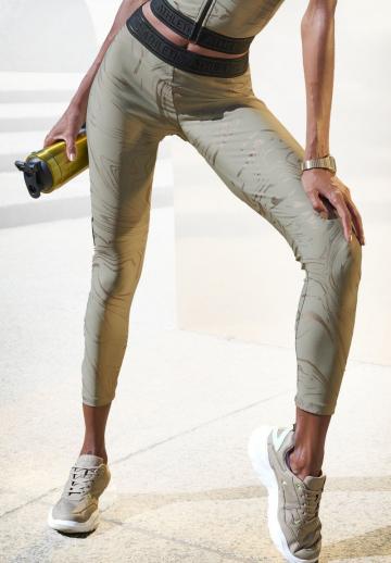 Спортивные штаны