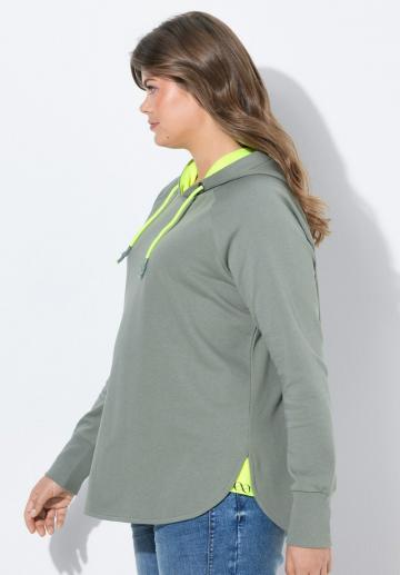 Пуловер с капюшоном