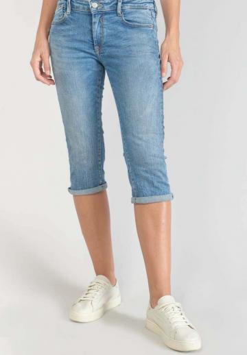 Короткие джинсы