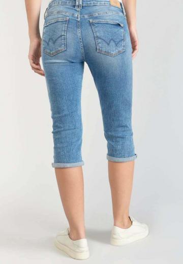 Короткие джинсы