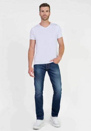 Узкие джинсы