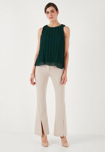 Блузка без рукавов