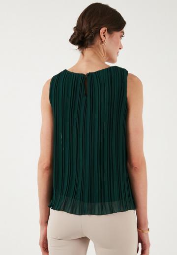 Блузка без рукавов