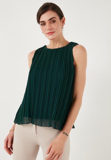 Блузка без рукавов