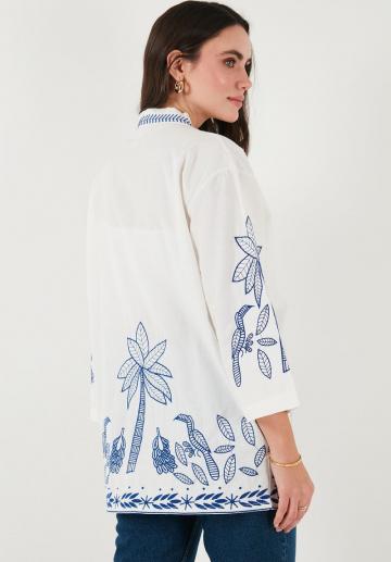 Длинный жилет