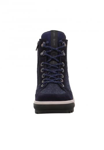 Сапожки на танкетке