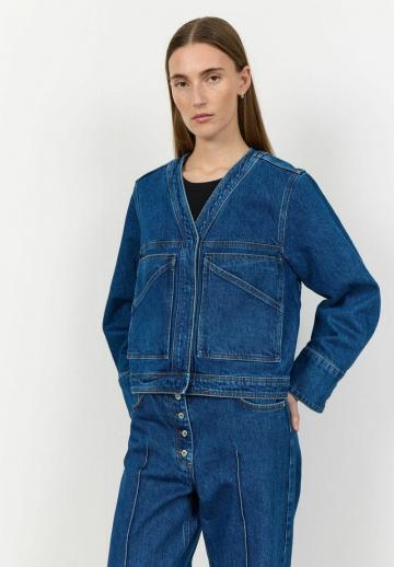 Джинсовая куртка