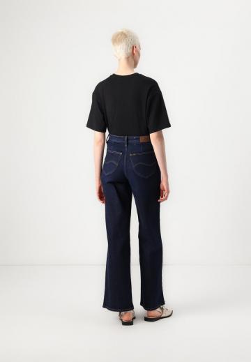 Клешеные брюки