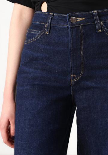 Клешеные брюки