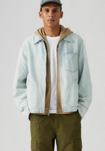 Джинсовая куртка