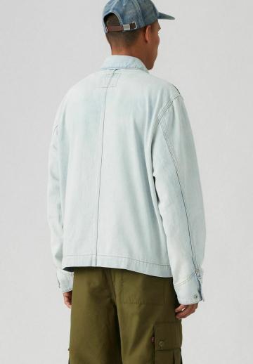 Джинсовая куртка