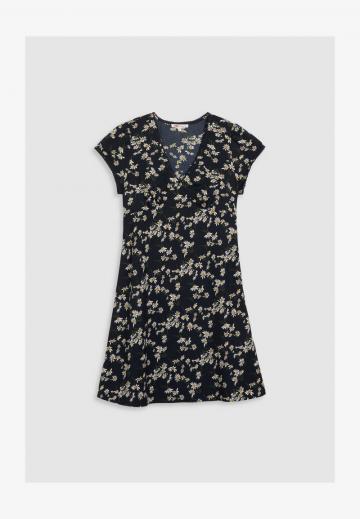 Короткое платье