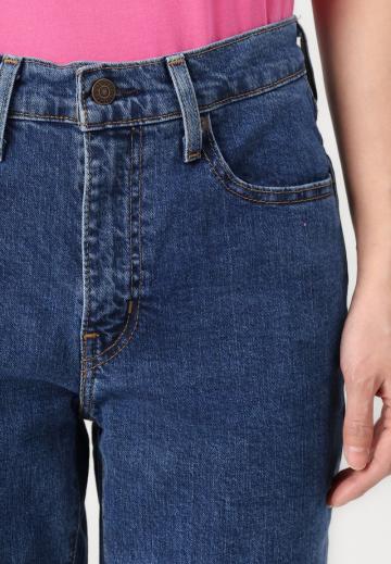 Прямые джинсы