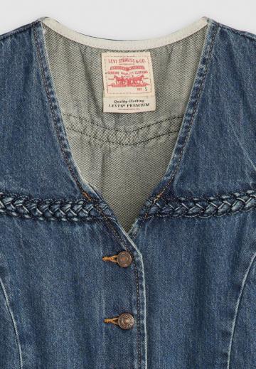 Джинсовая жилетка