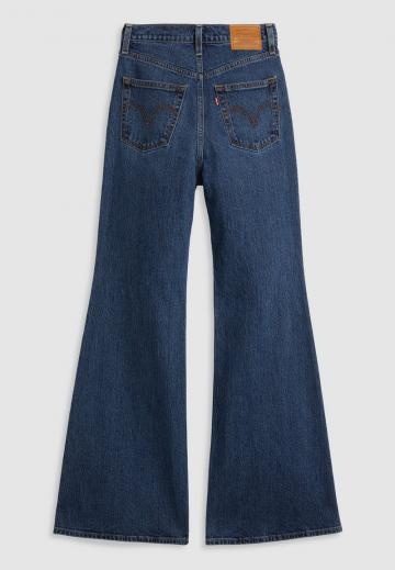 Клешеные джинсы