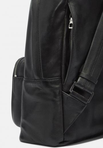 Кожаный рюкзак