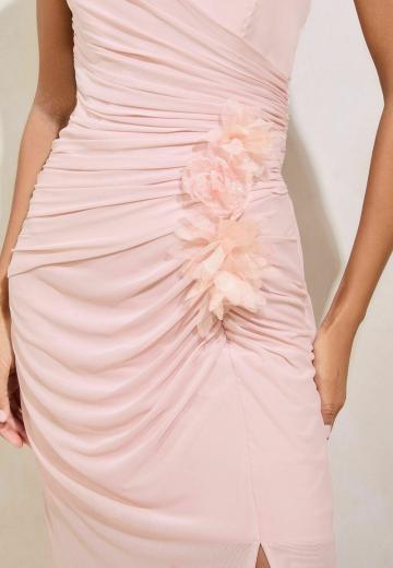 Платье без бретелек