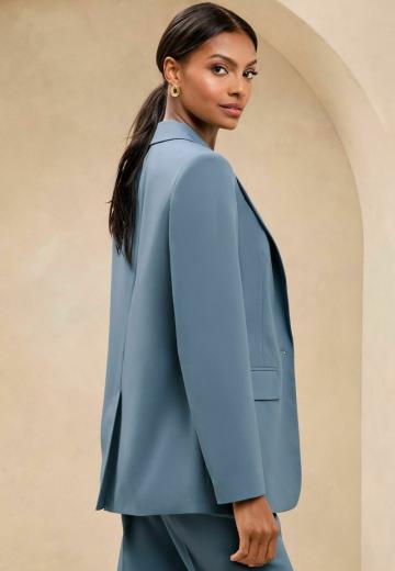 Длинный блейзер