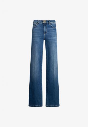 Клешеные джинсы