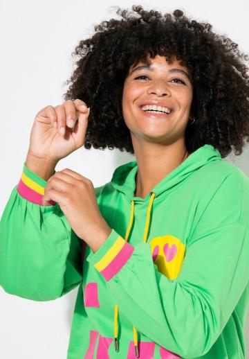 Пуловер с капюшоном