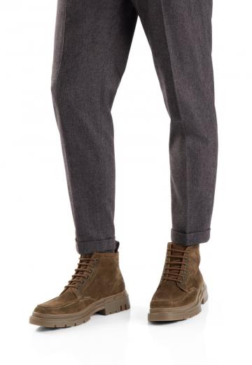 Ботинки на шнуровке