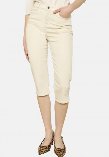 Короткие джинсы