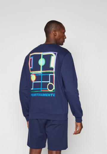 Спортивная кофта