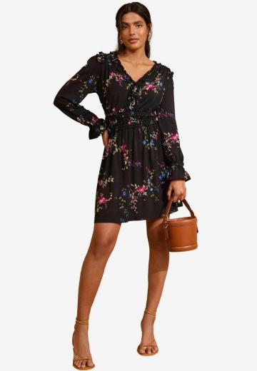 Короткое платье