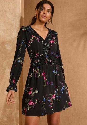 Короткое платье