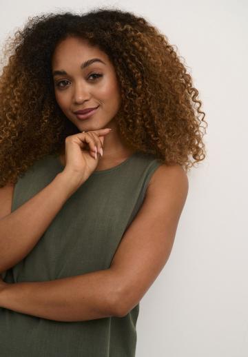 Блузка без рукавов