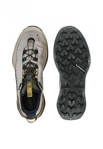 Походные кроссовки