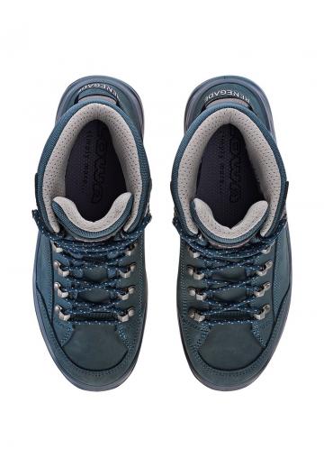 Походные ботинки