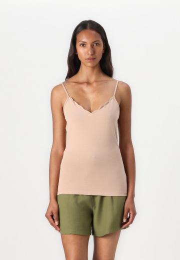 Топ на бретельках