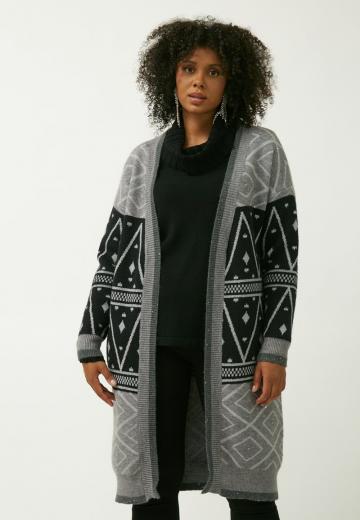 Жаккардовая вязаная кофта