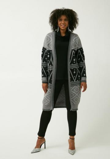 Жаккардовая вязаная кофта