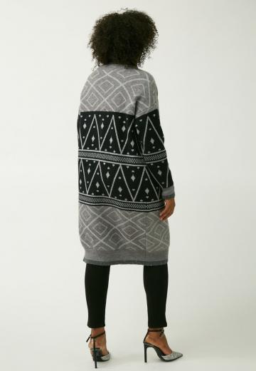 Жаккардовая вязаная кофта