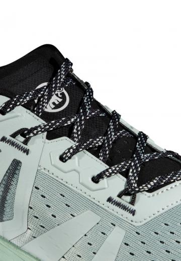 Беговые кроссовки