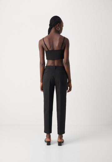 Узкие брюки