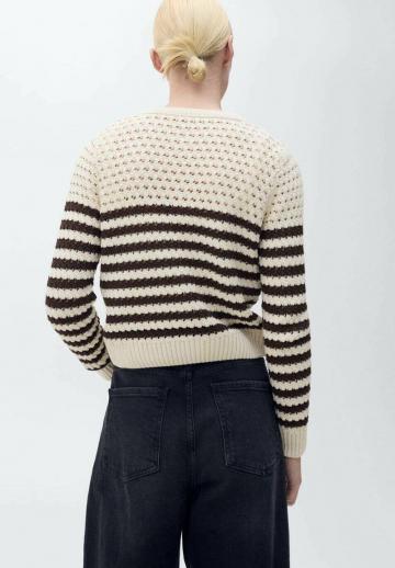 Вязаная кофта