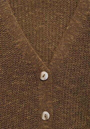 Вязаный жилет