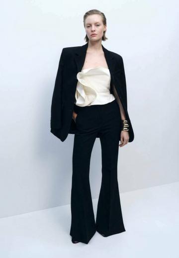 Топ на бретельках